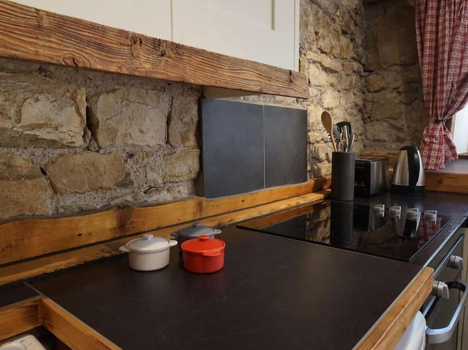 La Grange De Pimberty - Beautiful Apartments 27 Miles From Geneva Vailly Екстер'єр фото