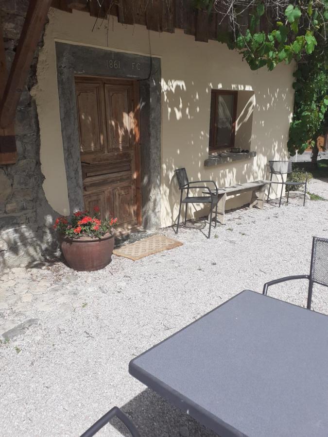 La Grange De Pimberty - Beautiful Apartments 27 Miles From Geneva Vailly Екстер'єр фото